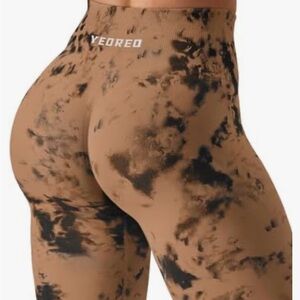 YEOREO Women's Tie-Dye Leggings - Brown and Black